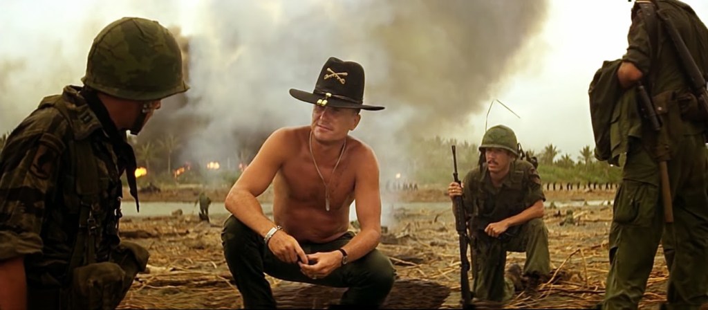 La imagen tiene un atributo ALT vacío; su nombre de archivo es apocalypse_now_robert_duval.jpg